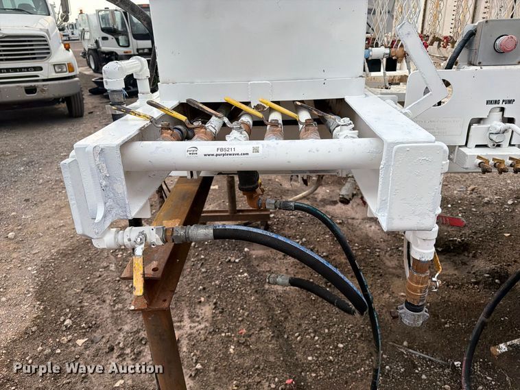 image for item FB5211 Patts Fabrication oil acidizing tank bed