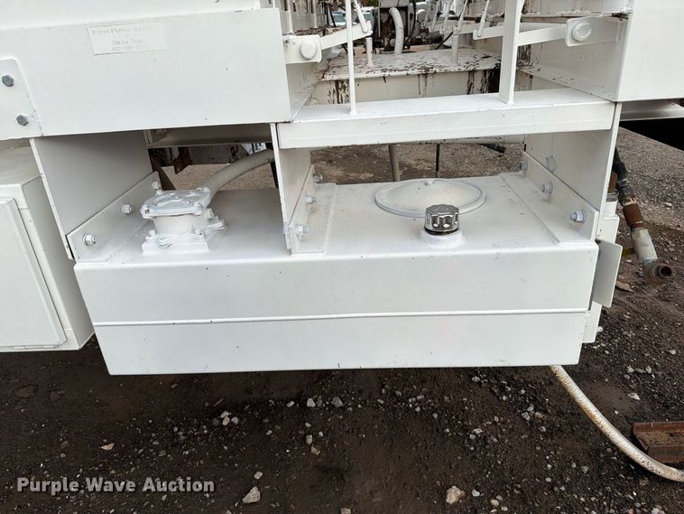 image for item FB5211 Patts Fabrication oil acidizing tank bed