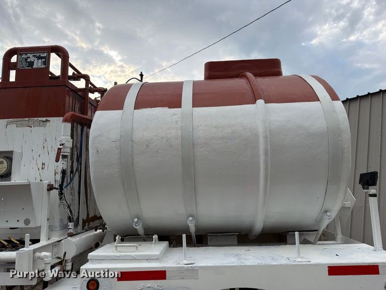 image for item FB5211 Patts Fabrication oil acidizing tank bed