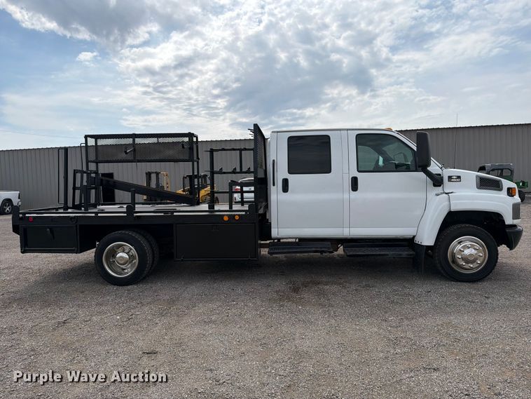 image for item FB5214 2008 Chevrolet C4500 Crew Cab flatbed truck