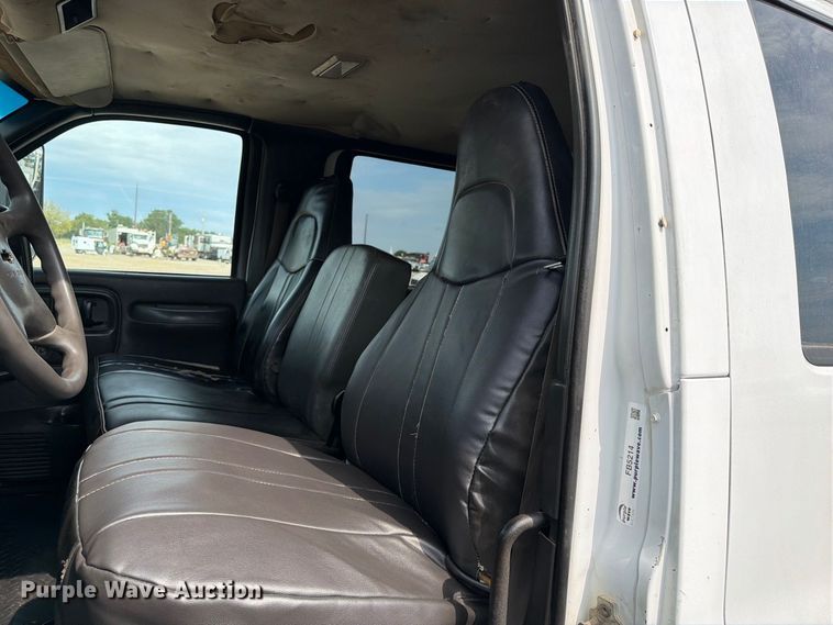 image for item FB5214 2008 Chevrolet C4500 Crew Cab flatbed truck