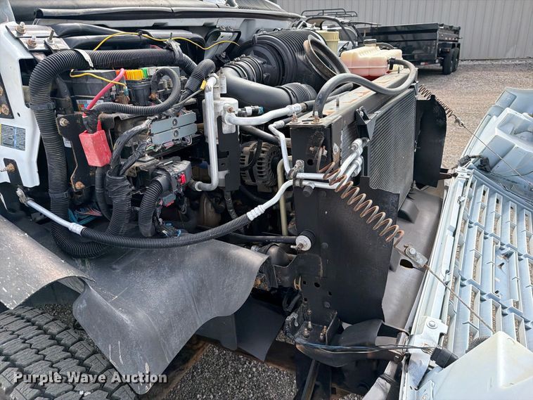 image for item FB5214 2008 Chevrolet C4500 Crew Cab flatbed truck