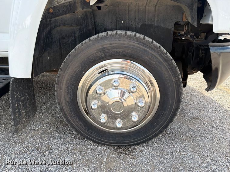 image for item FB5214 2008 Chevrolet C4500 Crew Cab flatbed truck