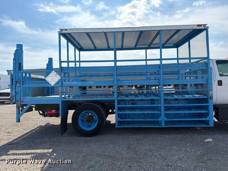 image for item FB5215 2017 Ford F-750 Super Duty flatbed truck