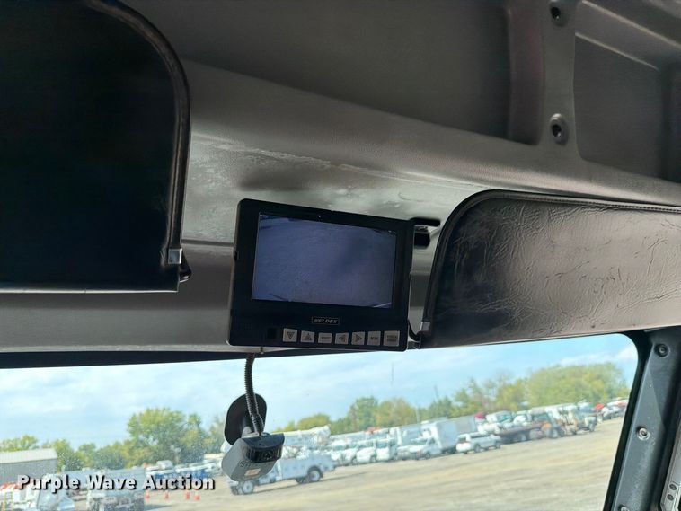 image for item FB5216 2013 Isuzu NPR HD delivery van