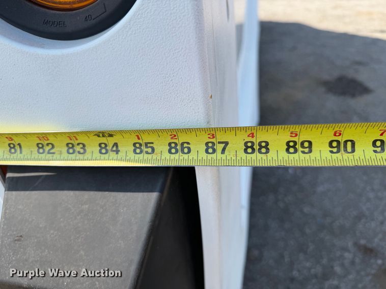 image for item FB5216 2013 Isuzu NPR HD delivery van