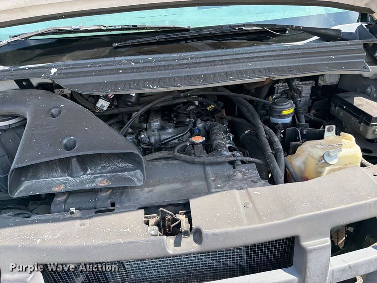 image for item FB5216 2013 Isuzu NPR HD delivery van
