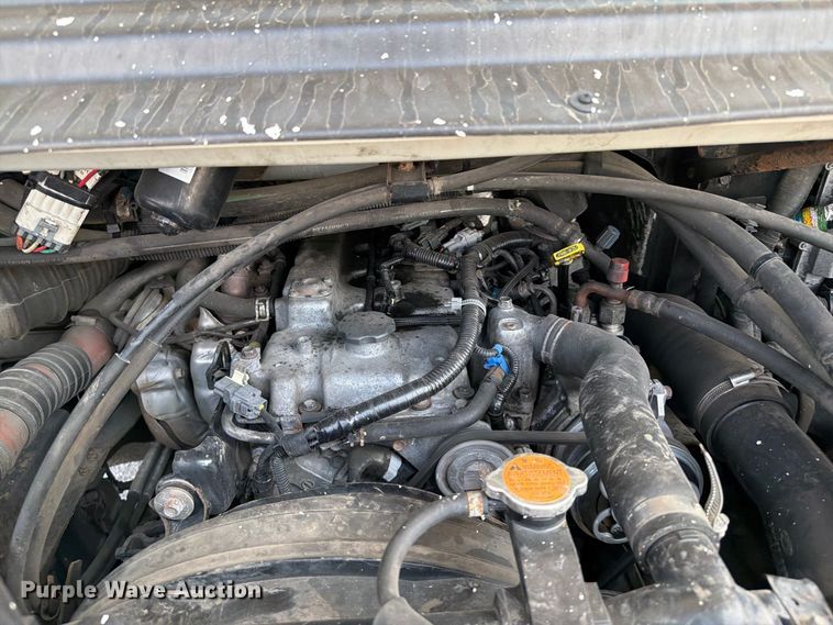 image for item FB5216 2013 Isuzu NPR HD delivery van