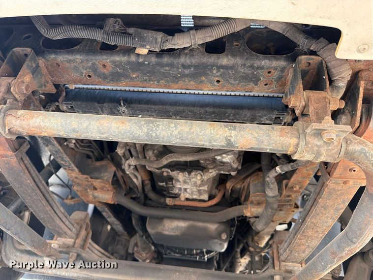 image for item FB5216 2013 Isuzu NPR HD delivery van