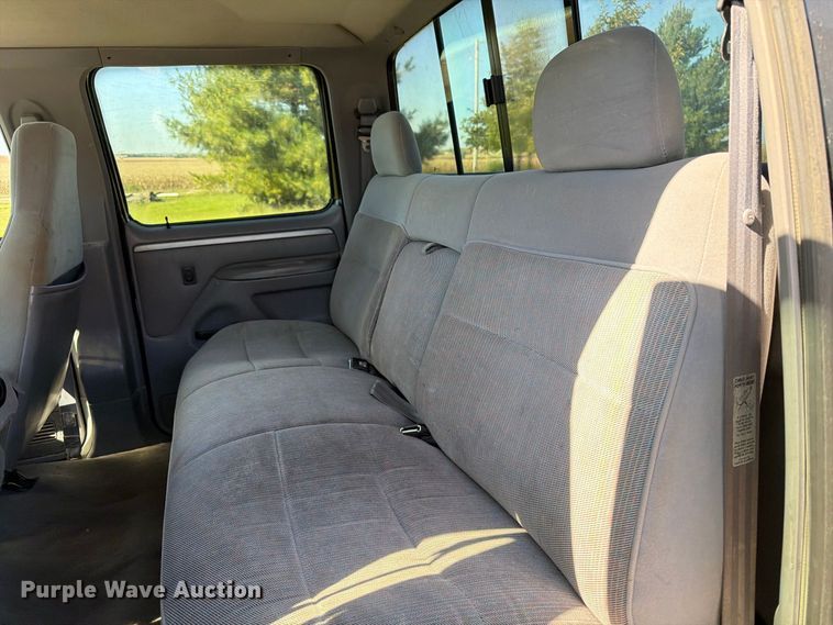 image for item FB5952 1995 Ford F350 Crew Cab flatbed pickup truck
