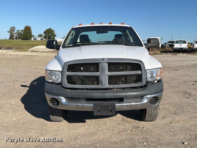 image for item FB5958 2005 Dodge Ram 3500 Crew Cab pickup truck