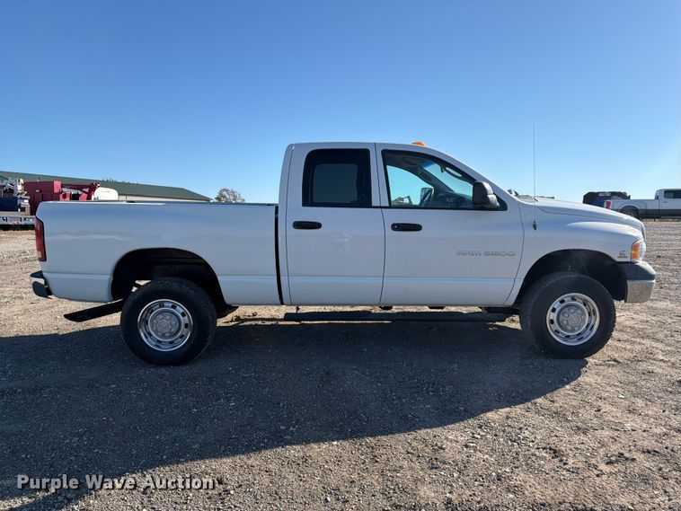 image for item FB5958 2005 Dodge Ram 3500 Crew Cab pickup truck