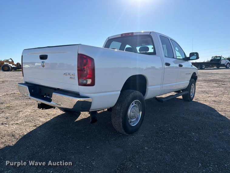 image for item FB5958 2005 Dodge Ram 3500 Crew Cab pickup truck