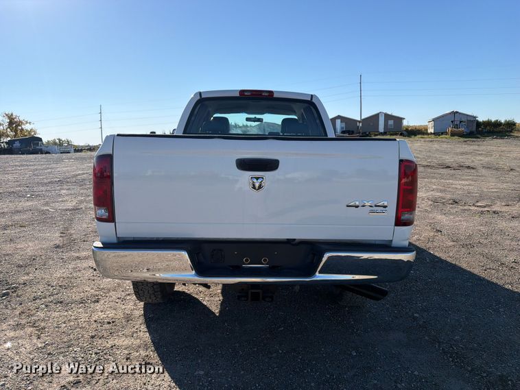 image for item FB5958 2005 Dodge Ram 3500 Crew Cab pickup truck