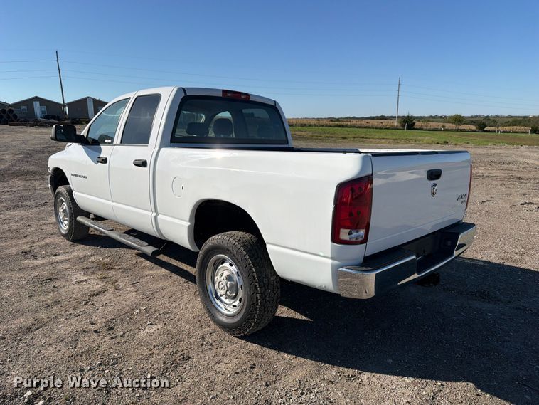 image for item FB5958 2005 Dodge Ram 3500 Crew Cab pickup truck