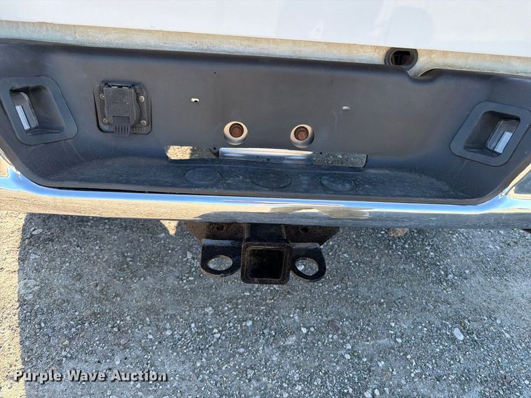 image for item FB5958 2005 Dodge Ram 3500 Crew Cab pickup truck