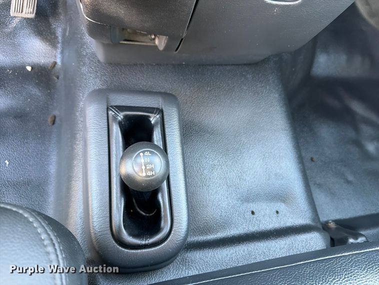 image for item FB5958 2005 Dodge Ram 3500 Crew Cab pickup truck
