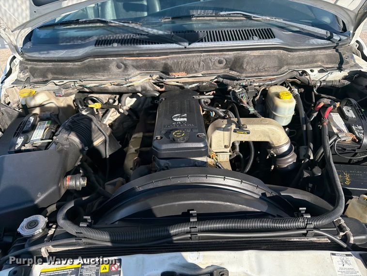 image for item FB5958 2005 Dodge Ram 3500 Crew Cab pickup truck