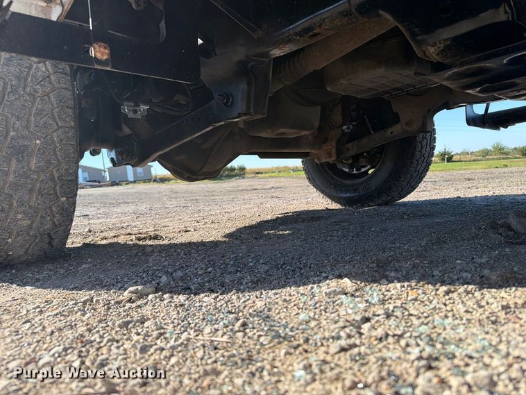 image for item FB5958 2005 Dodge Ram 3500 Crew Cab pickup truck