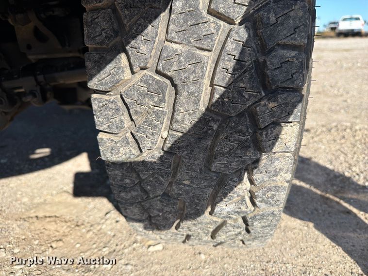 image for item FB5958 2005 Dodge Ram 3500 Crew Cab pickup truck