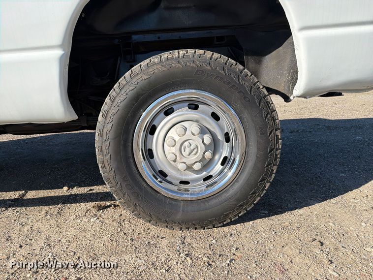 image for item FB5958 2005 Dodge Ram 3500 Crew Cab pickup truck