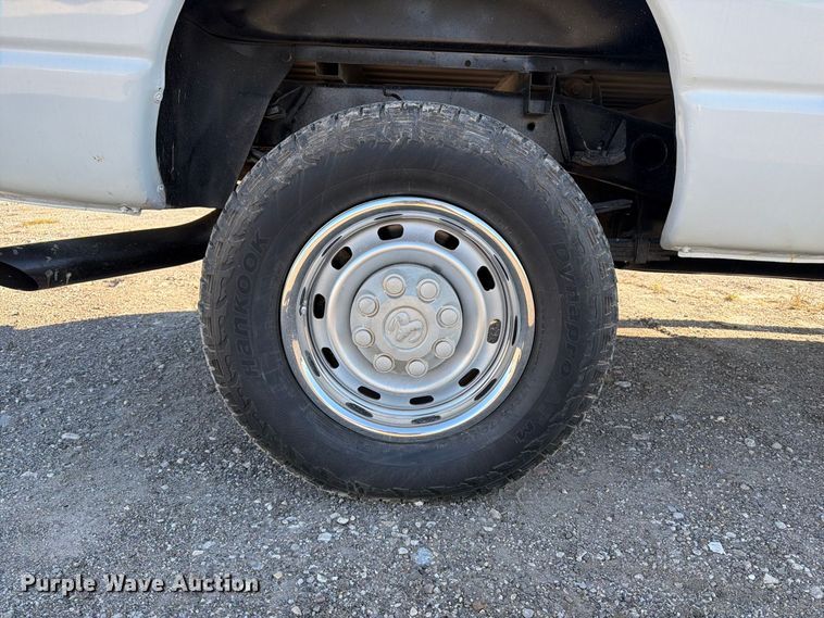 image for item FB5958 2005 Dodge Ram 3500 Crew Cab pickup truck