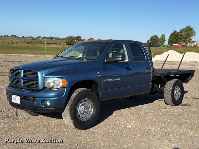 image for item FB5959 2003 Dodge Ram 3500 Crew Cab bale bed pickup truck