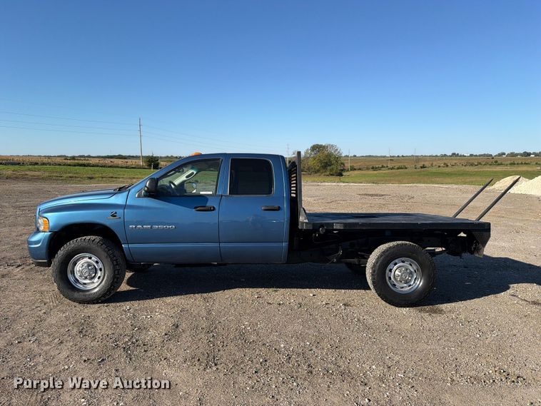 image for item FB5959 2003 Dodge Ram 3500 Crew Cab bale bed pickup truck