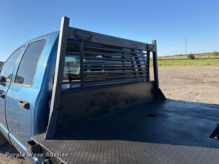image for item FB5959 2003 Dodge Ram 3500 Crew Cab bale bed pickup truck