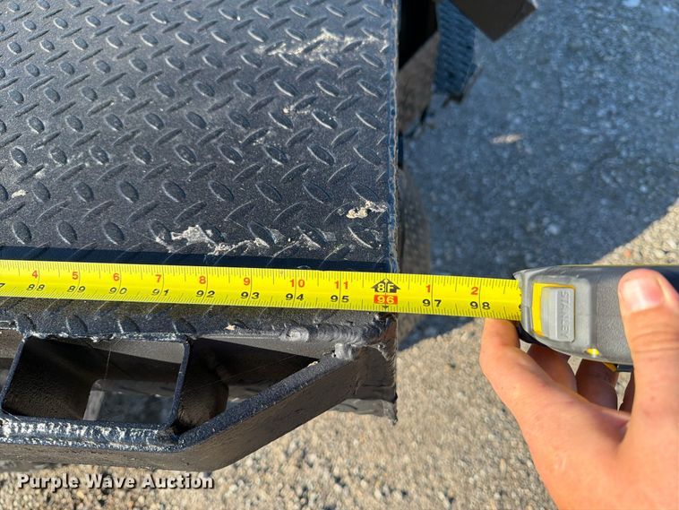 image for item FB5959 2003 Dodge Ram 3500 Crew Cab bale bed pickup truck