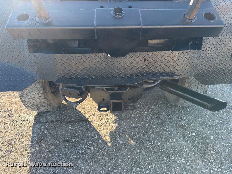 image for item FB5959 2003 Dodge Ram 3500 Crew Cab bale bed pickup truck