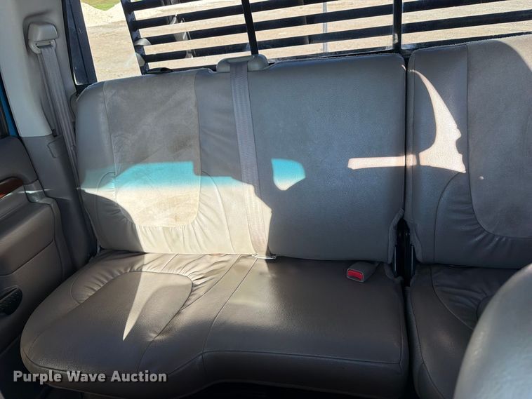 image for item FB5959 2003 Dodge Ram 3500 Crew Cab bale bed pickup truck