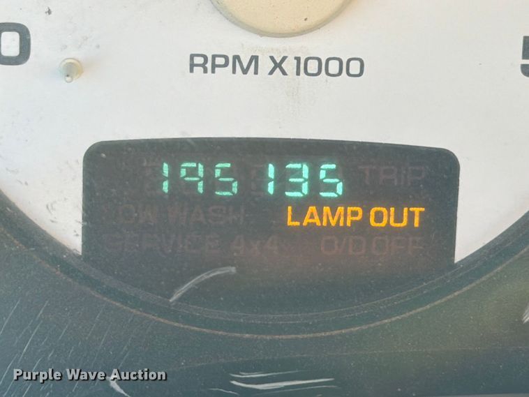 image for item FB5959 2003 Dodge Ram 3500 Crew Cab bale bed pickup truck