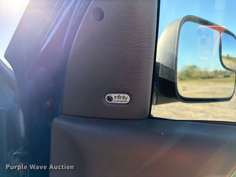 image for item FB5959 2003 Dodge Ram 3500 Crew Cab bale bed pickup truck