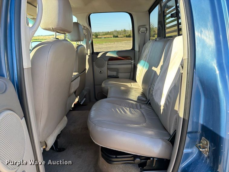 image for item FB5959 2003 Dodge Ram 3500 Crew Cab bale bed pickup truck
