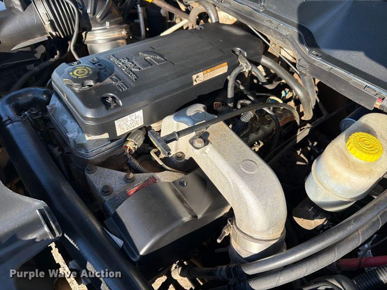 image for item FB5959 2003 Dodge Ram 3500 Crew Cab bale bed pickup truck