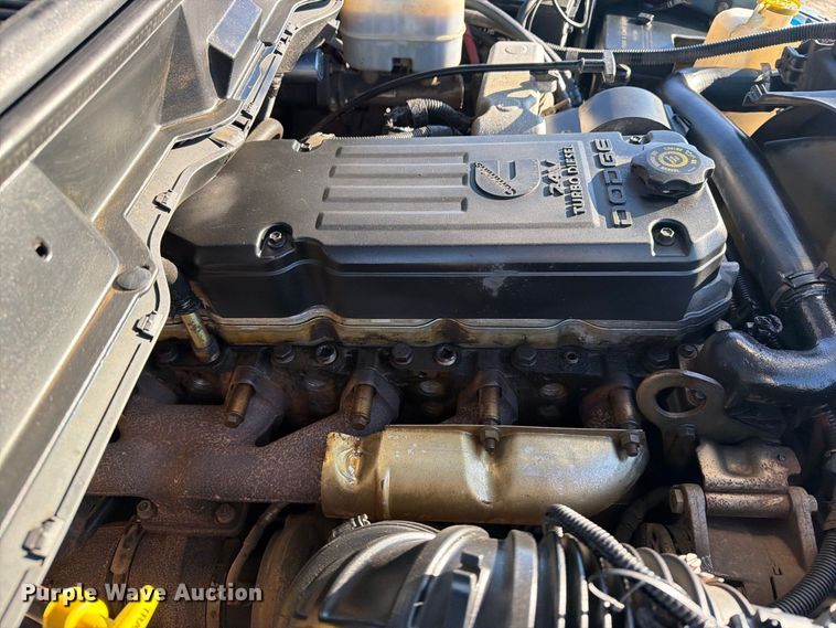 image for item FB5959 2003 Dodge Ram 3500 Crew Cab bale bed pickup truck