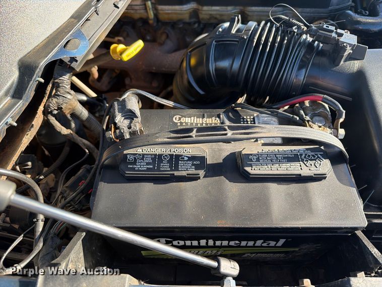 image for item FB5959 2003 Dodge Ram 3500 Crew Cab bale bed pickup truck
