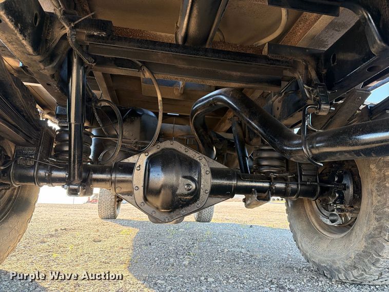 image for item FB5959 2003 Dodge Ram 3500 Crew Cab bale bed pickup truck