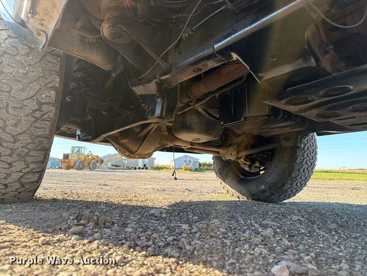 image for item FB5959 2003 Dodge Ram 3500 Crew Cab bale bed pickup truck