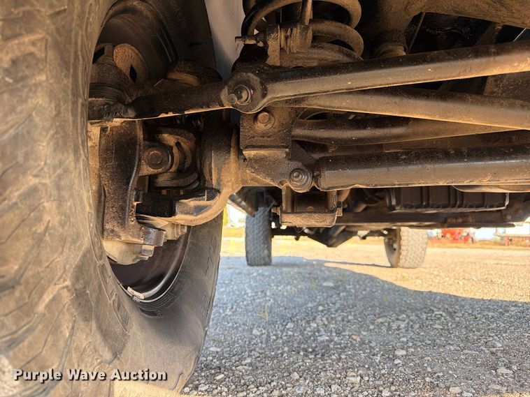 image for item FB5959 2003 Dodge Ram 3500 Crew Cab bale bed pickup truck