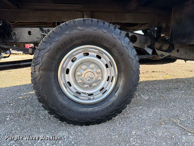 image for item FB5959 2003 Dodge Ram 3500 Crew Cab bale bed pickup truck