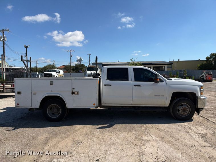 image for item FB8361 2017 Chevrolet Silverado 3500HD Crew Cab utility bed pickup truck
