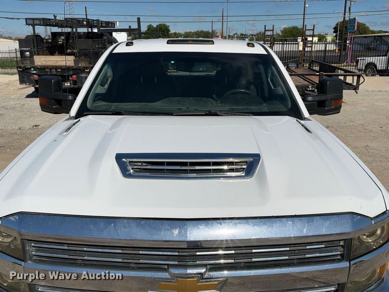image for item FB8361 2017 Chevrolet Silverado 3500HD Crew Cab utility bed pickup truck