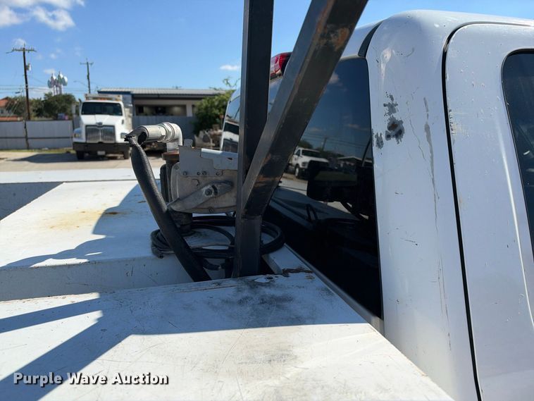 image for item FB8361 2017 Chevrolet Silverado 3500HD Crew Cab utility bed pickup truck