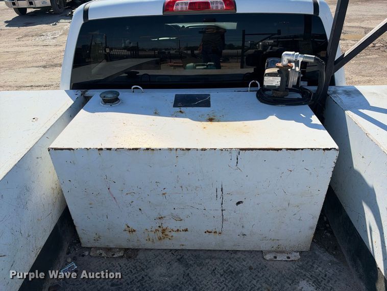 image for item FB8361 2017 Chevrolet Silverado 3500HD Crew Cab utility bed pickup truck