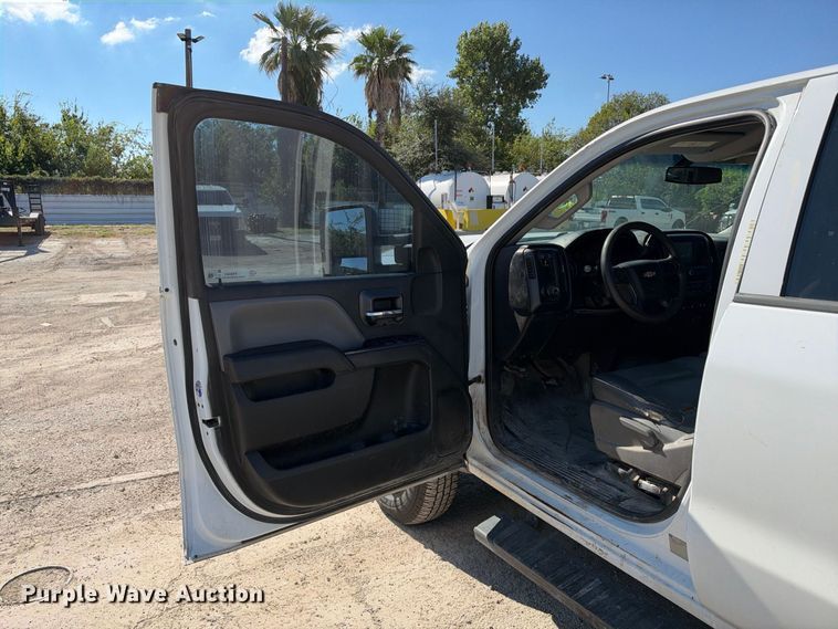 image for item FB8361 2017 Chevrolet Silverado 3500HD Crew Cab utility bed pickup truck