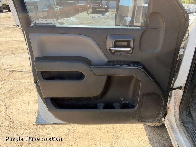image for item FB8361 2017 Chevrolet Silverado 3500HD Crew Cab utility bed pickup truck