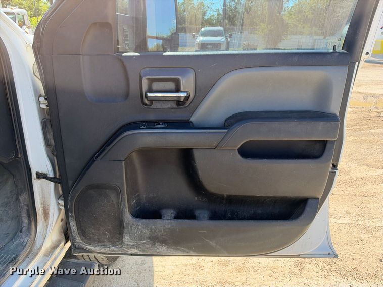 image for item FB8361 2017 Chevrolet Silverado 3500HD Crew Cab utility bed pickup truck