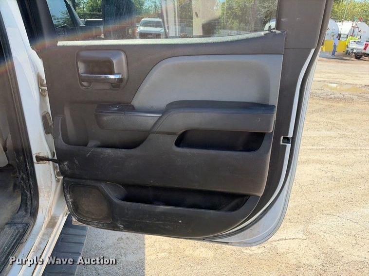 image for item FB8361 2017 Chevrolet Silverado 3500HD Crew Cab utility bed pickup truck